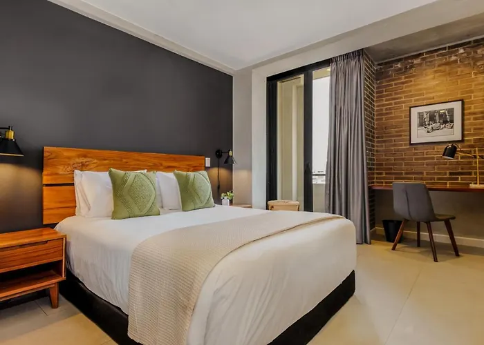 Alcazar 4*